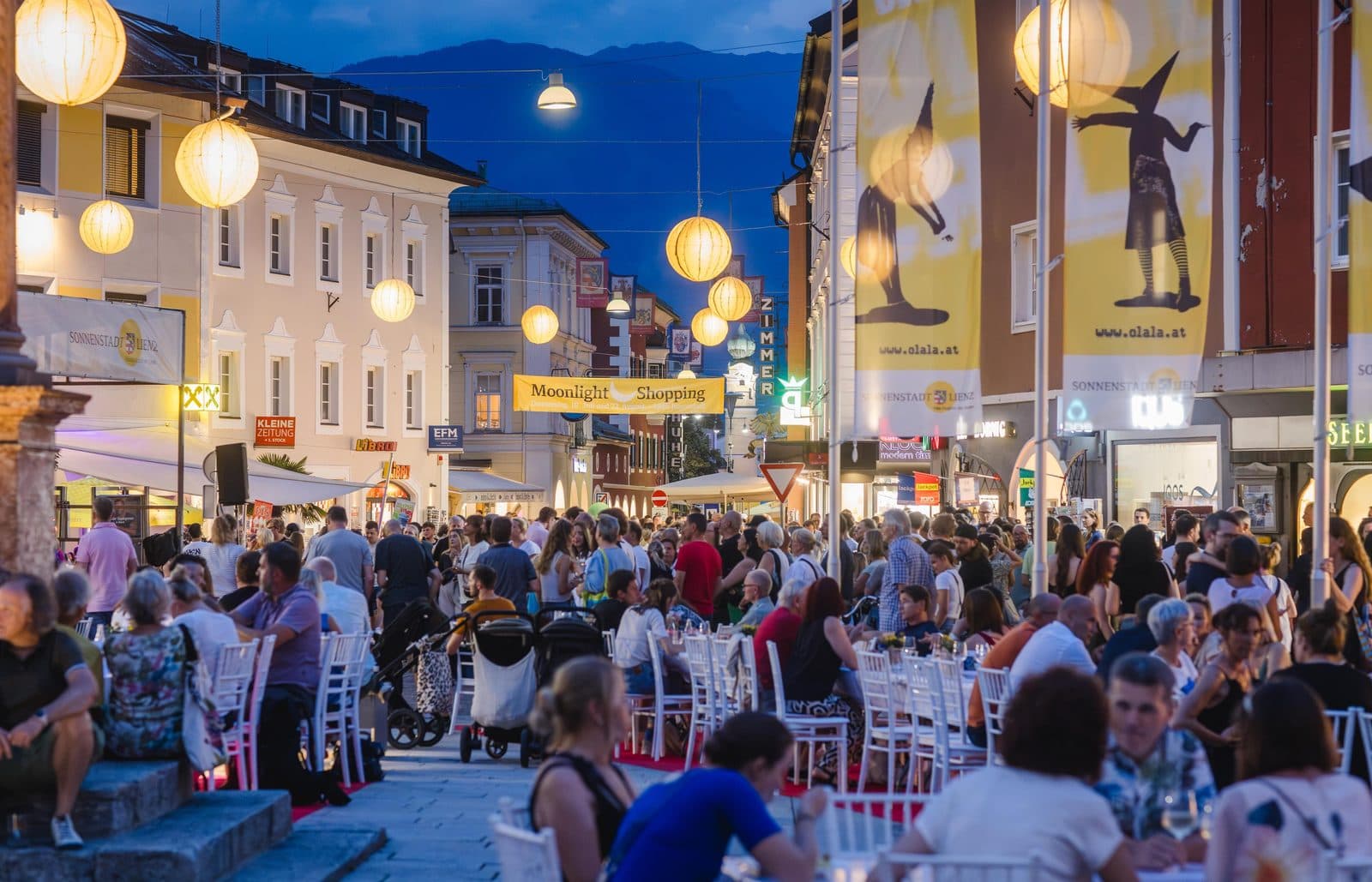 Moonlight Shopping Lienz #2